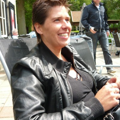 claudia kol